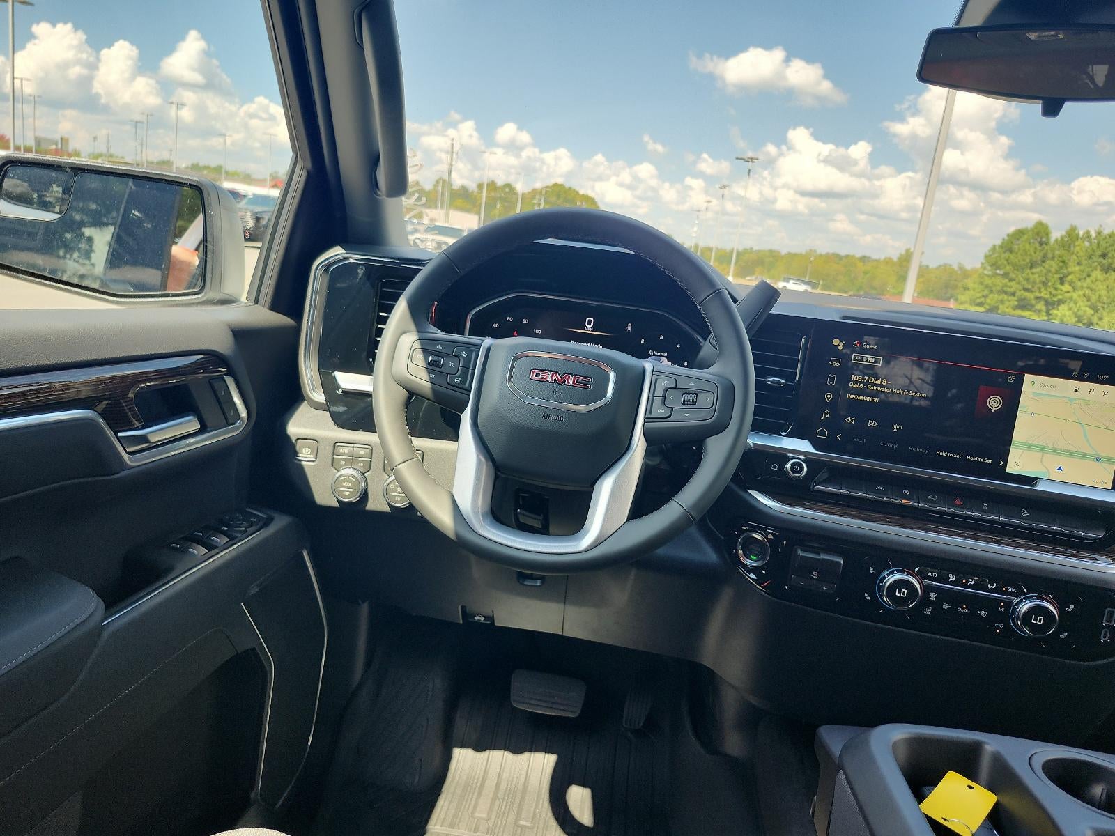 2026 GMC Sierra 1500 Crew Cab Short Box 4-Wheel Drive Elevation 3SB