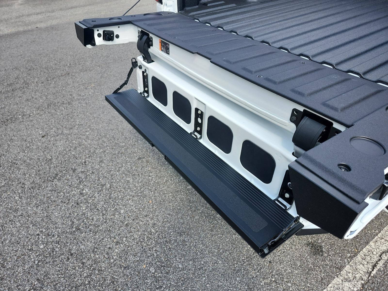 2026 GMC Sierra 1500 Crew Cab Short Box 4-Wheel Drive Elevation 3SB