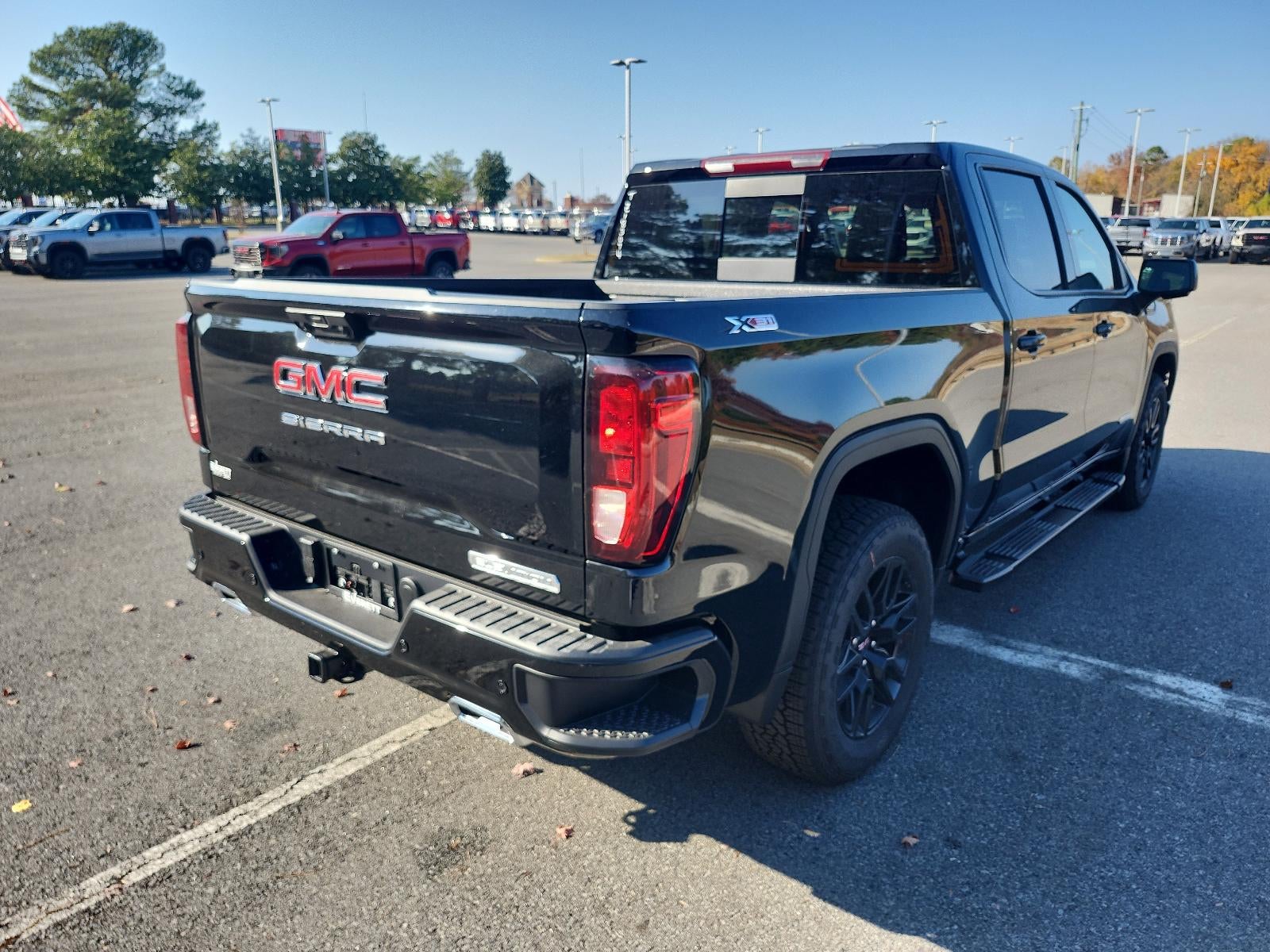 2026 GMC Sierra 1500 Crew Cab Short Box 4-Wheel Drive Elevation 3SB