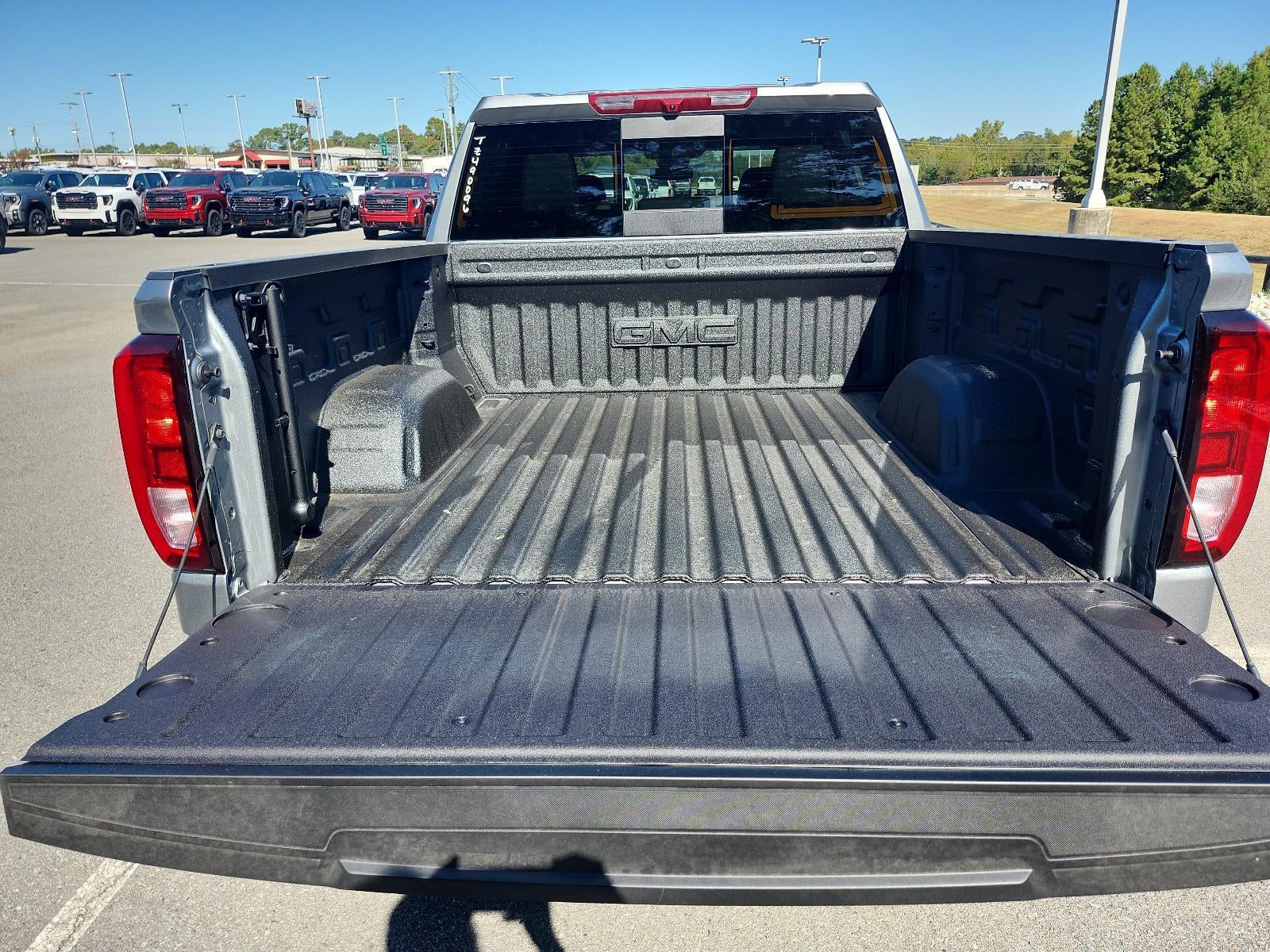 2026 GMC Sierra 1500 Crew Cab Short Box 4-Wheel Drive Elevation 3SB