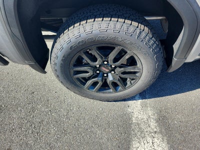 2026 GMC Sierra 1500 Crew Cab Short Box 4-Wheel Drive Elevation 3SB
