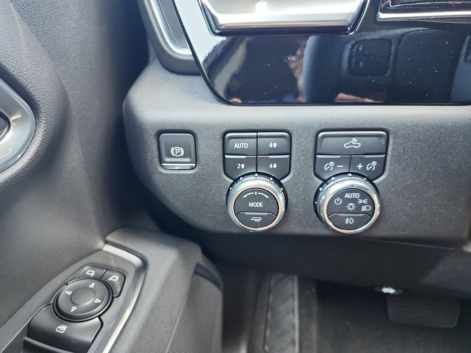 2026 GMC Sierra 1500 Crew Cab Short Box 4-Wheel Drive Elevation 3SB