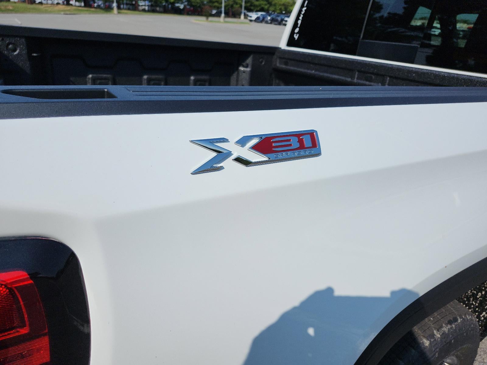 2026 GMC Sierra 1500 Crew Cab Short Box 4-Wheel Drive Elevation 3SB