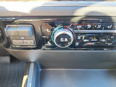 2026 GMC Sierra 1500 Crew Cab Short Box 4-Wheel Drive Elevation 3SB