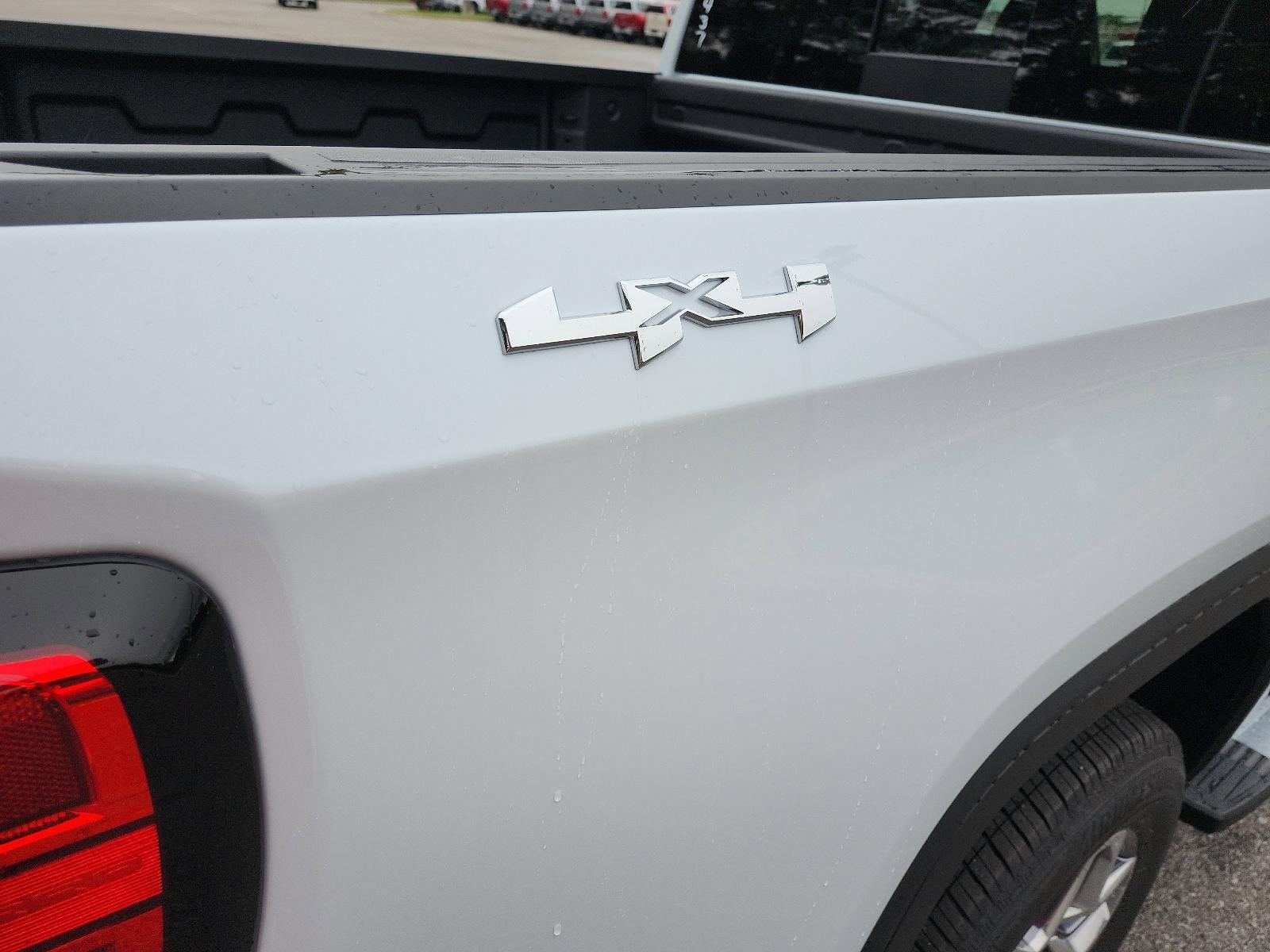 2026 GMC Sierra 1500 Crew Cab Short Box 4-Wheel Drive SLT