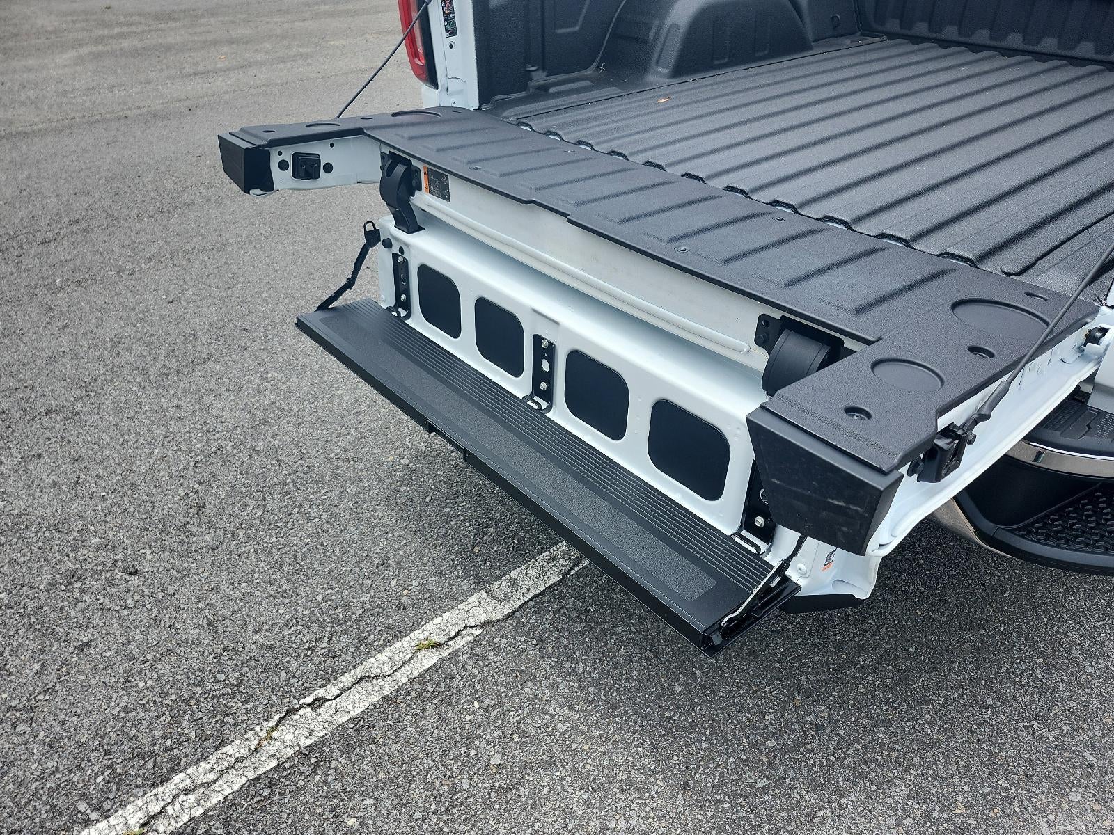 2026 GMC Sierra 1500 Crew Cab Short Box 4-Wheel Drive SLT