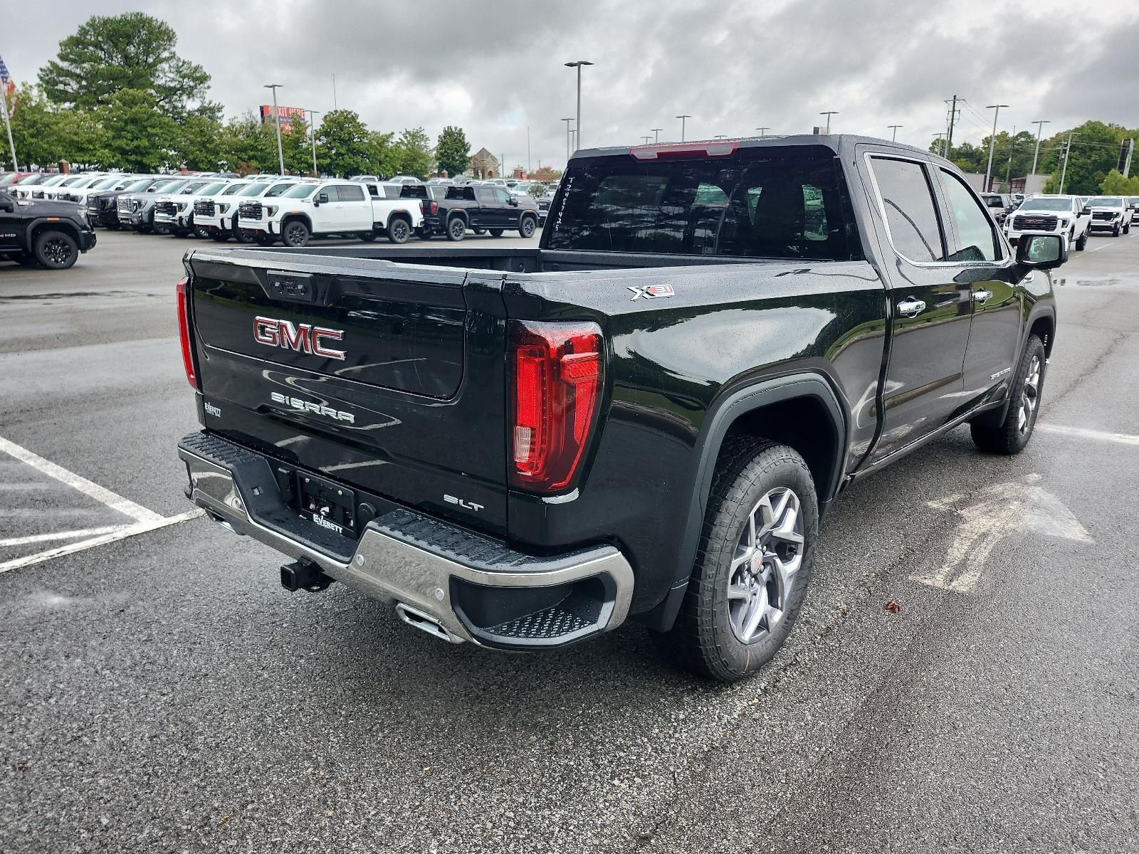 2026 GMC Sierra 1500 Crew Cab Short Box 4-Wheel Drive SLT
