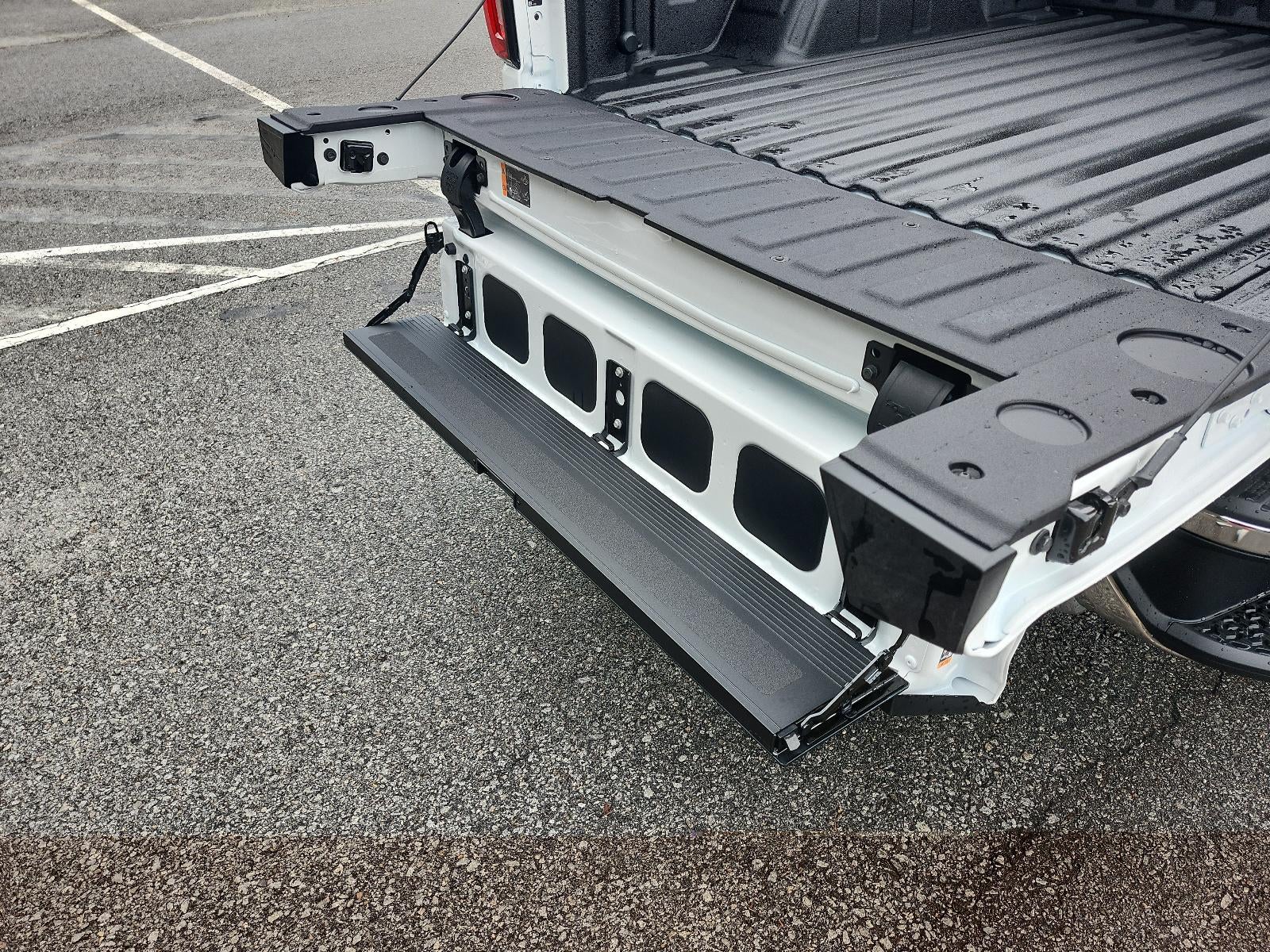 2026 GMC Sierra 1500 Crew Cab Short Box 4-Wheel Drive SLT