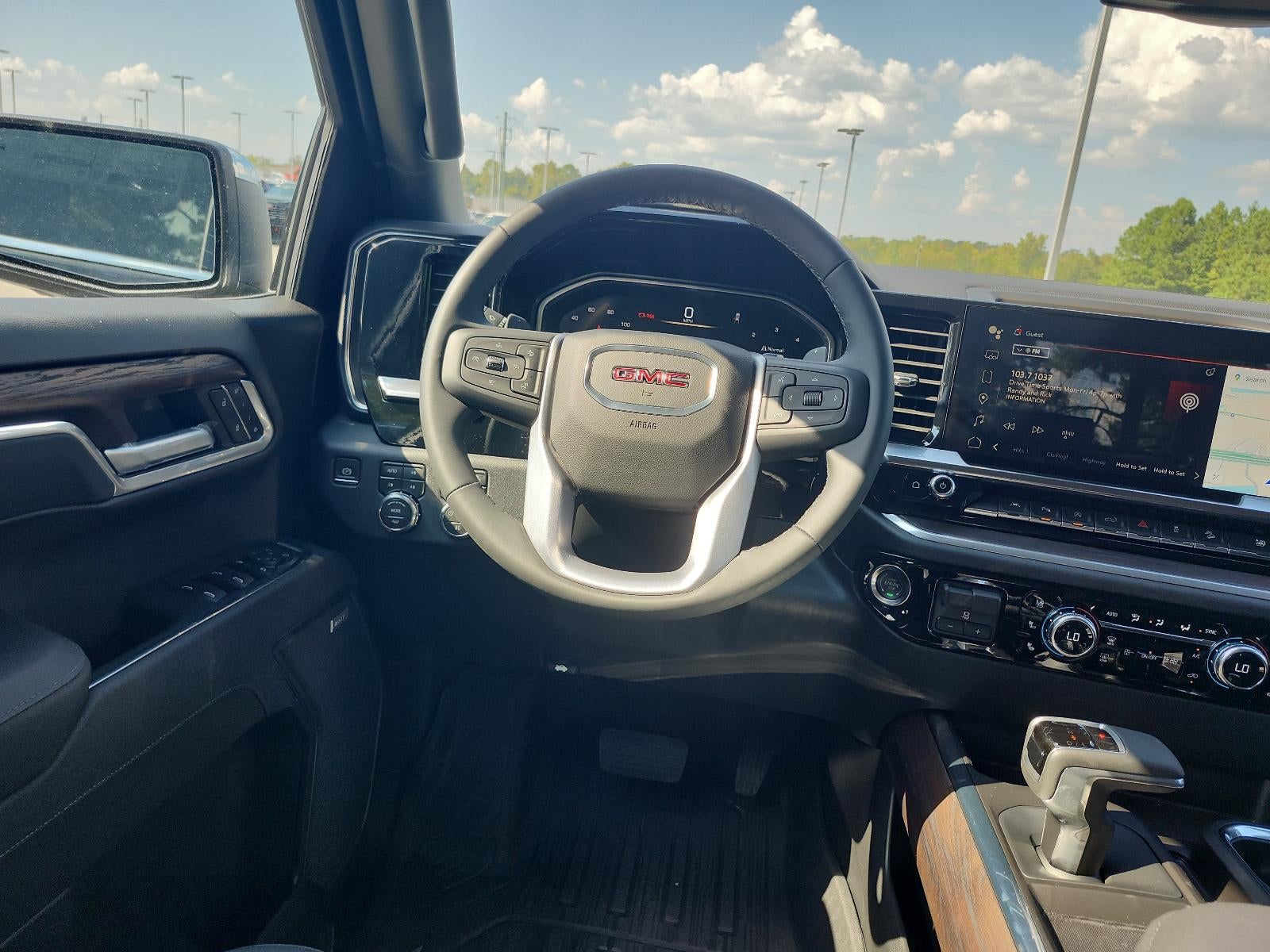 2026 GMC Sierra 1500 Crew Cab Short Box 4-Wheel Drive SLT