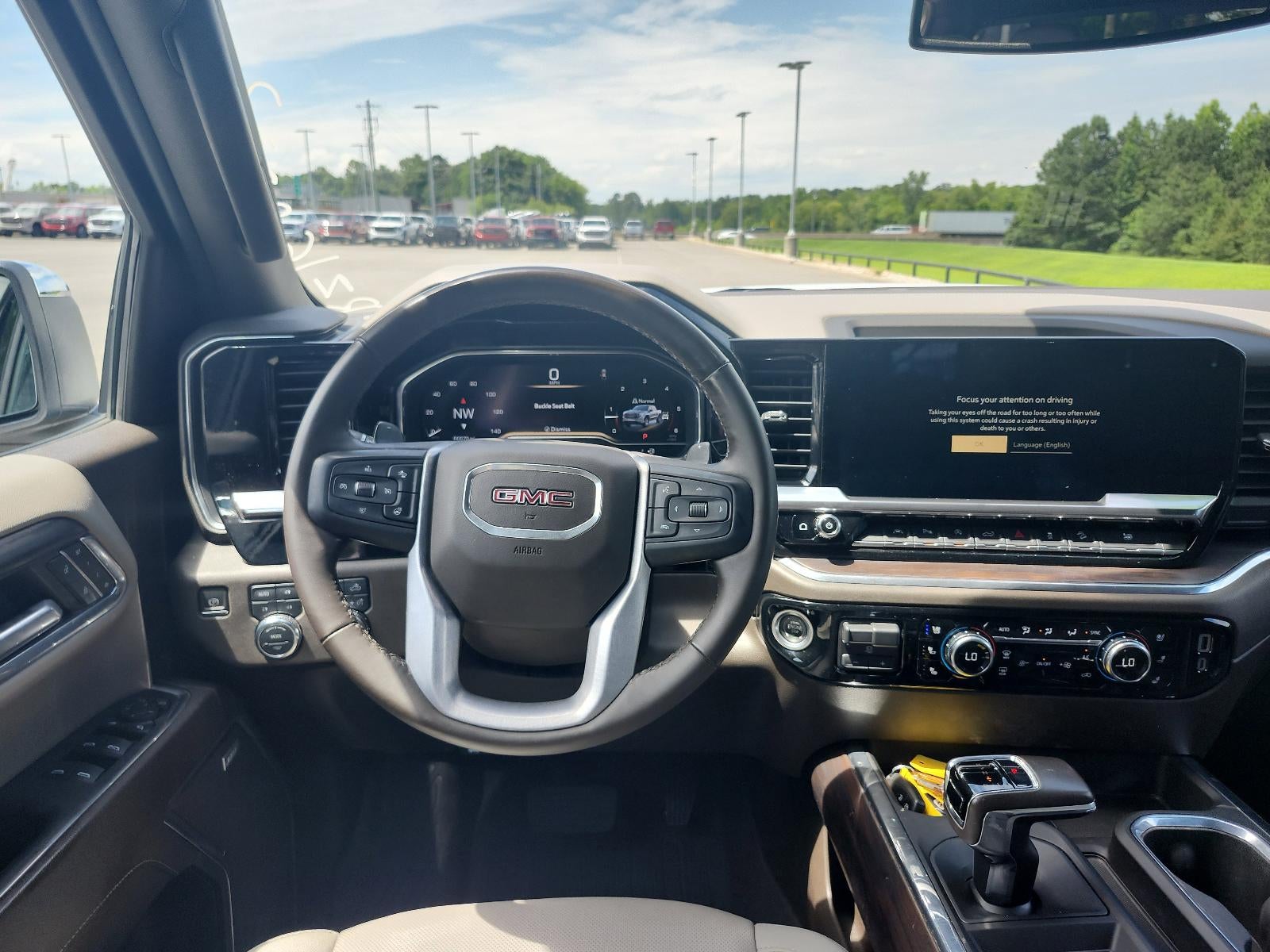 2024 GMC Sierra 1500 SLT