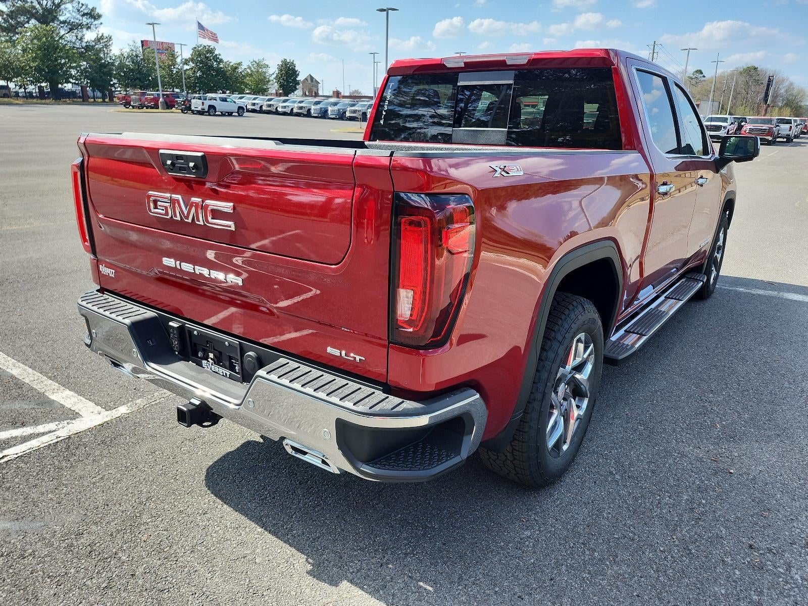 2026 GMC Sierra 1500 Crew Cab Short Box 4-Wheel Drive SLT