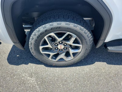 2026 GMC Sierra 1500 Crew Cab Short Box 4-Wheel Drive SLT