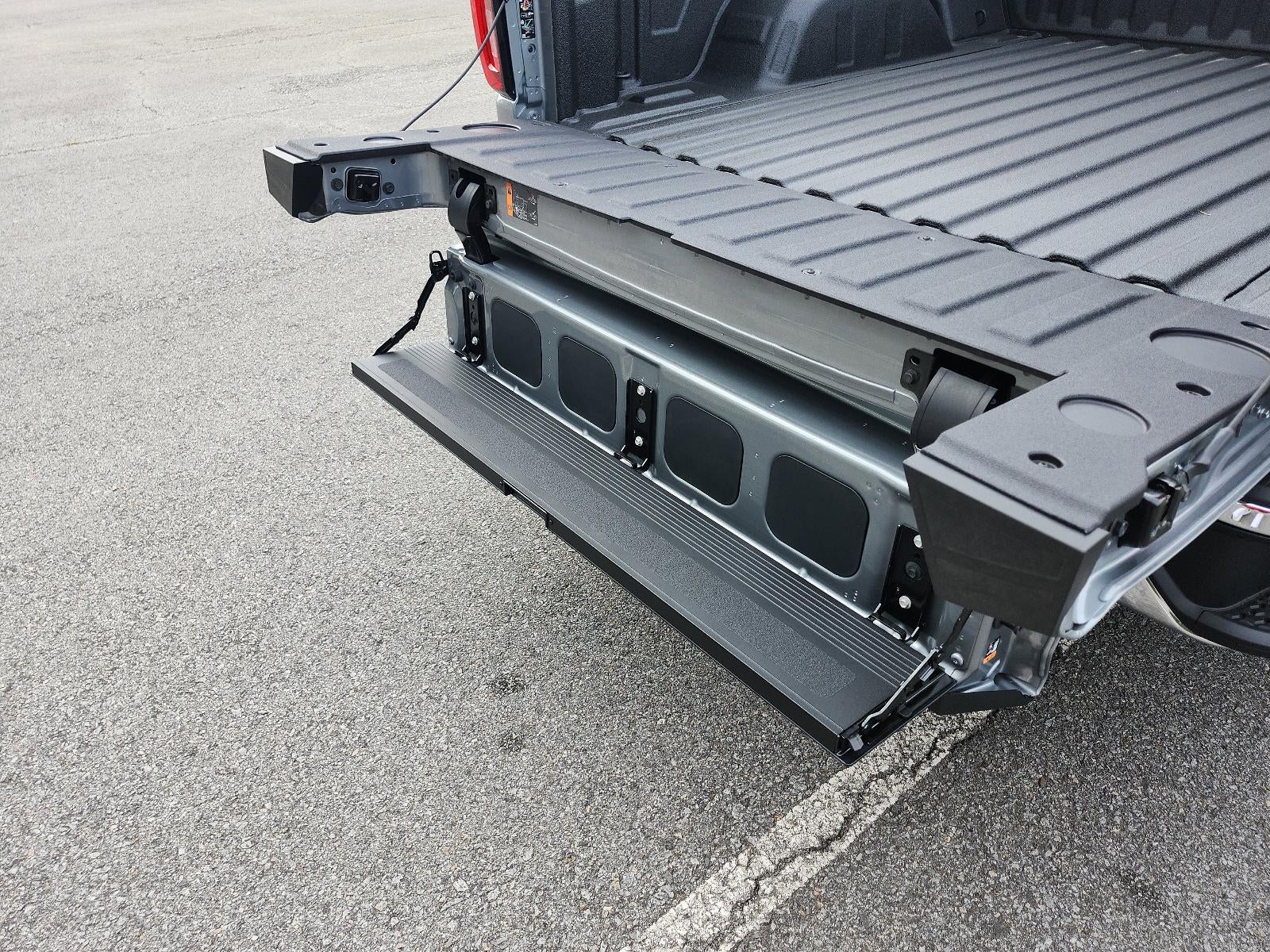 2026 GMC Sierra 1500 Crew Cab Short Box 4-Wheel Drive SLT