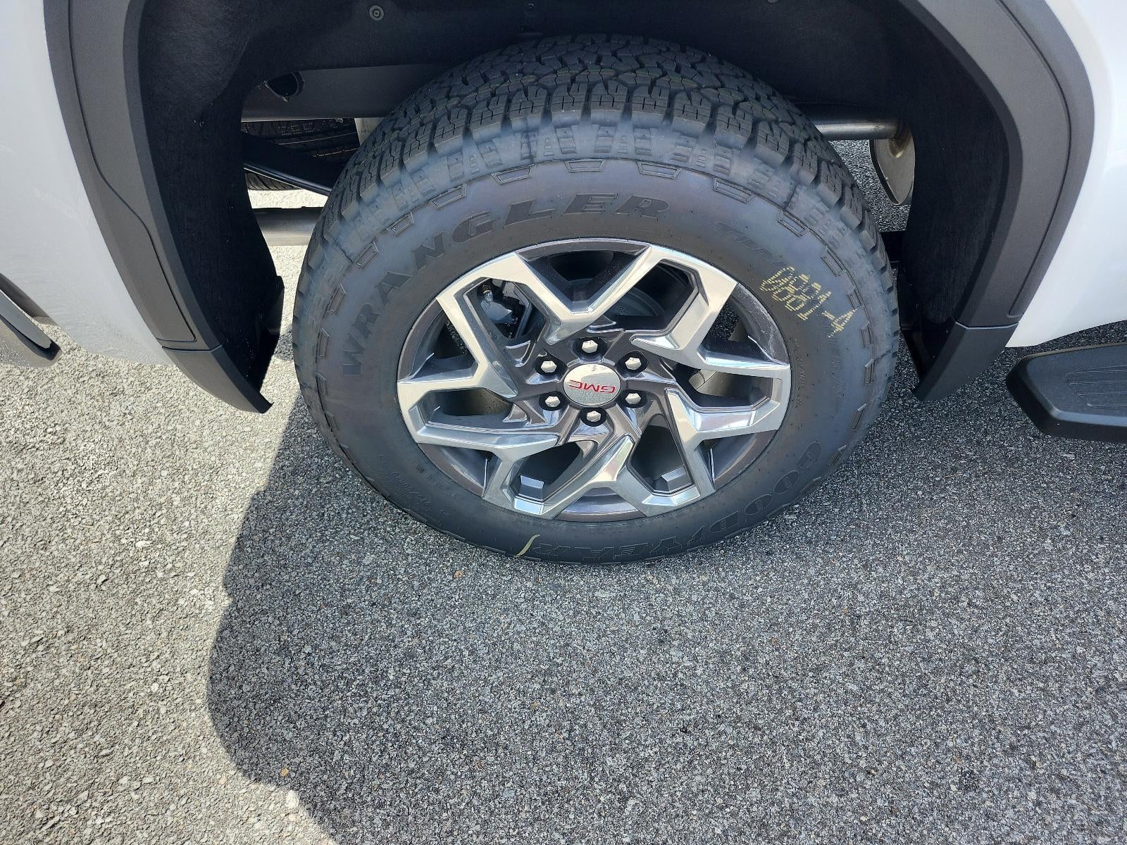 2026 GMC Sierra 1500 Crew Cab Short Box 4-Wheel Drive SLT