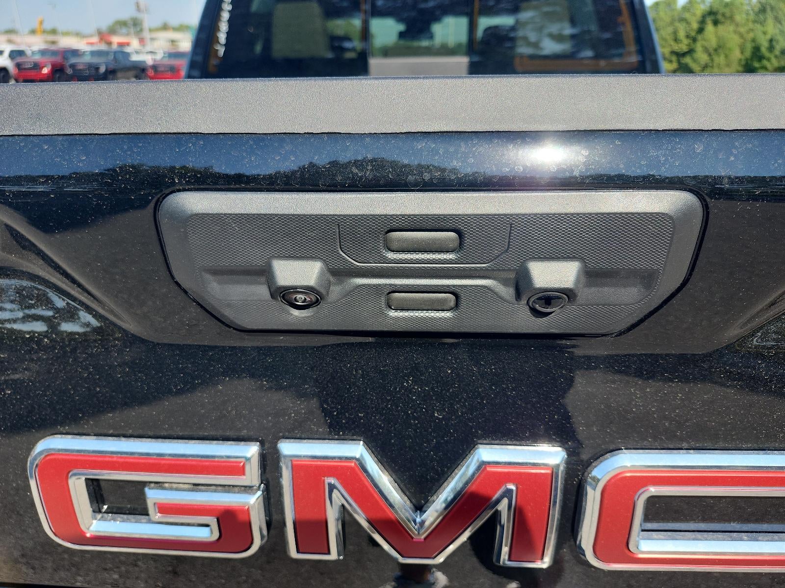 2026 GMC Sierra 1500 Crew Cab Short Box 4-Wheel Drive SLT