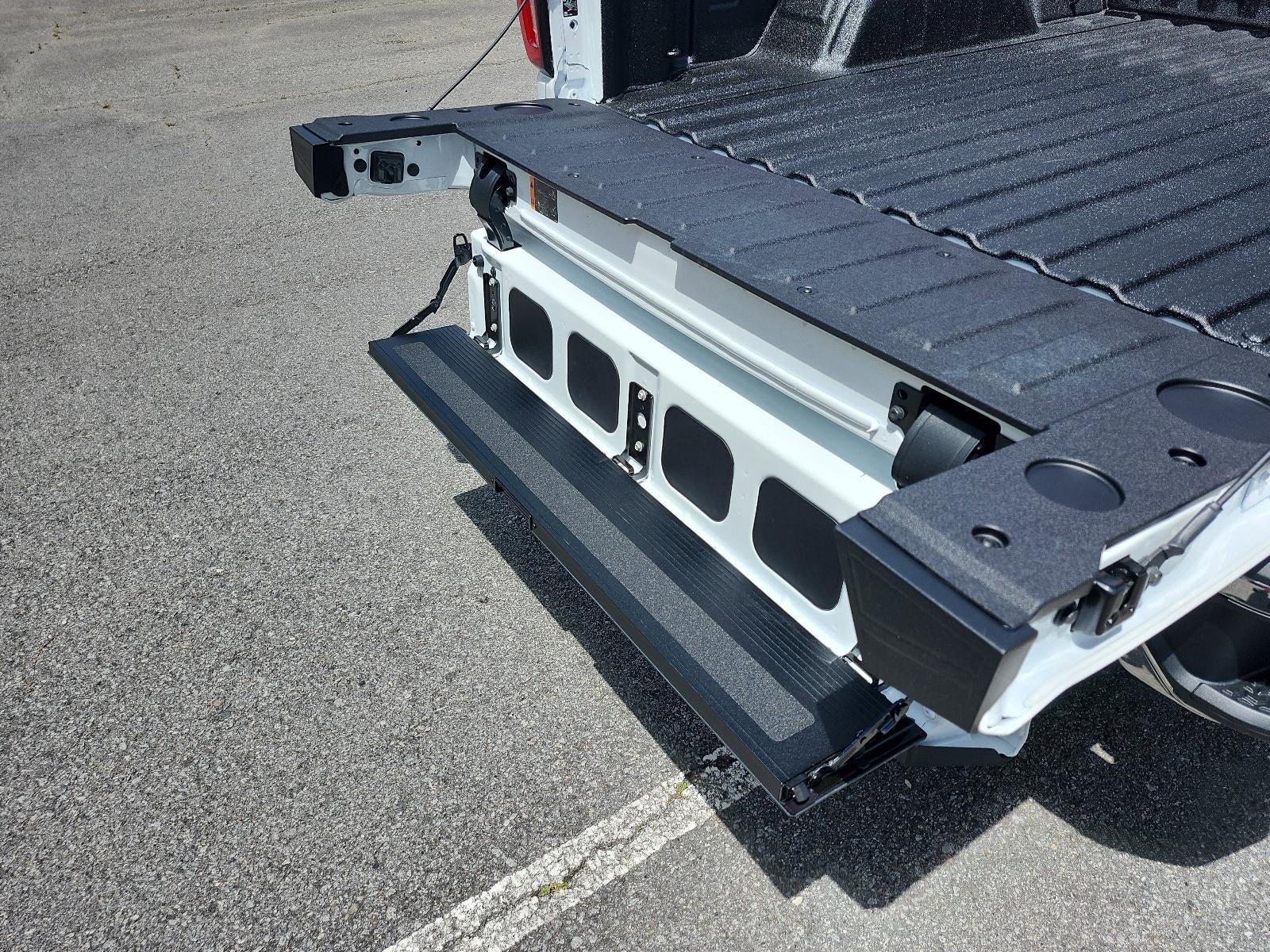 2026 GMC Sierra 1500 Crew Cab Short Box 4-Wheel Drive SLT