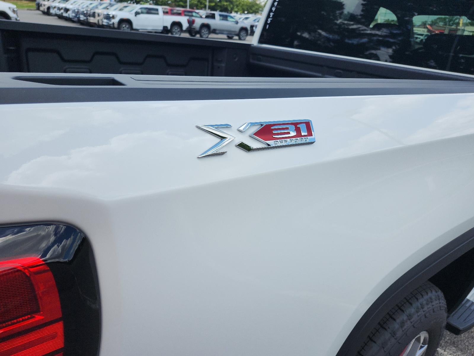 2026 GMC Sierra 1500 Crew Cab Short Box 4-Wheel Drive SLT