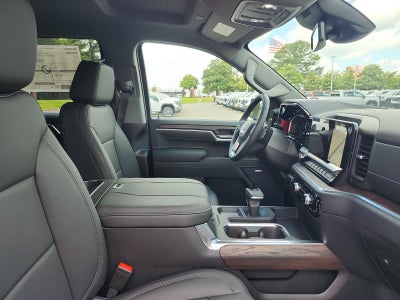 2026 GMC Sierra 1500 Crew Cab Short Box 4-Wheel Drive SLT