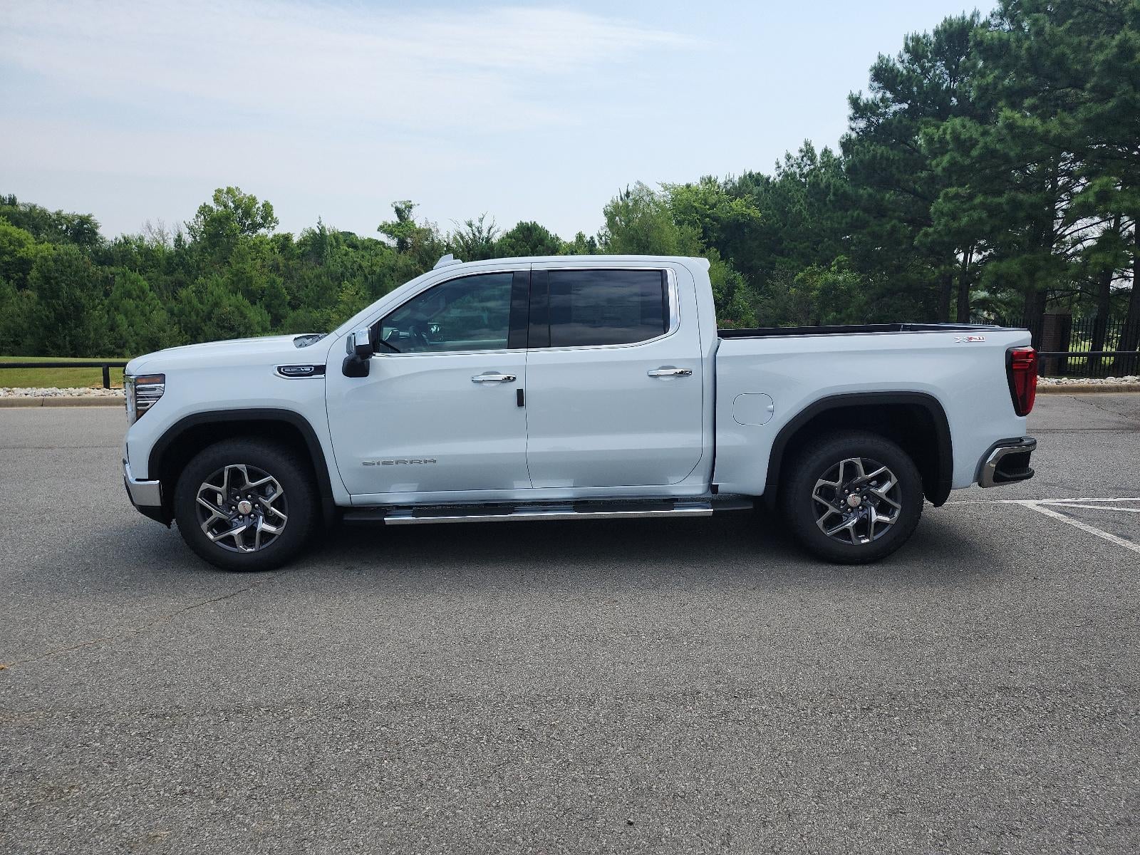 2026 GMC Sierra 1500 Crew Cab Short Box 4-Wheel Drive SLT