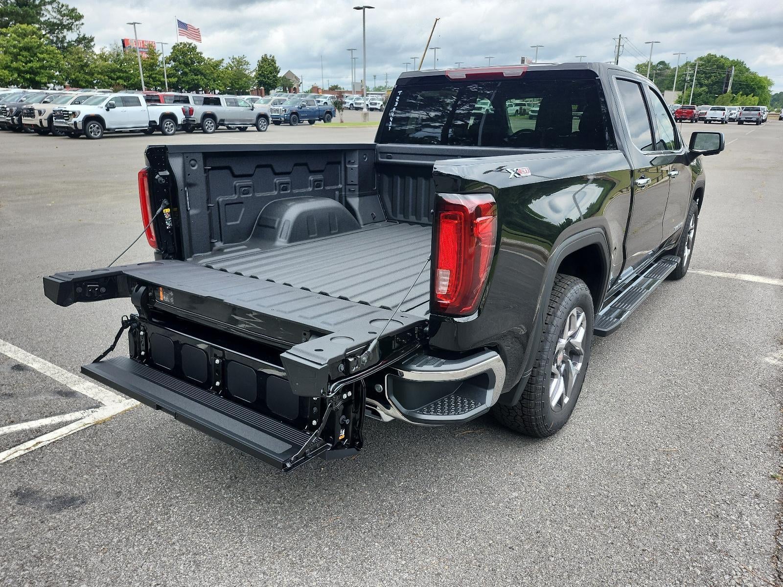 2026 GMC Sierra 1500 Crew Cab Short Box 4-Wheel Drive SLT