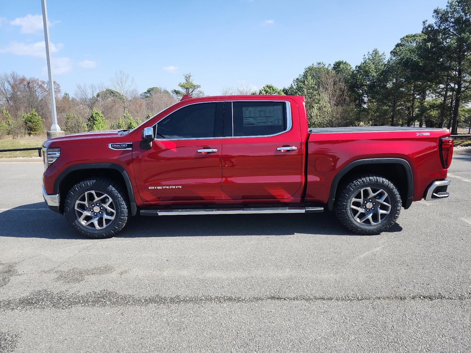 2026 GMC Sierra 1500 Crew Cab Short Box 4-Wheel Drive SLT