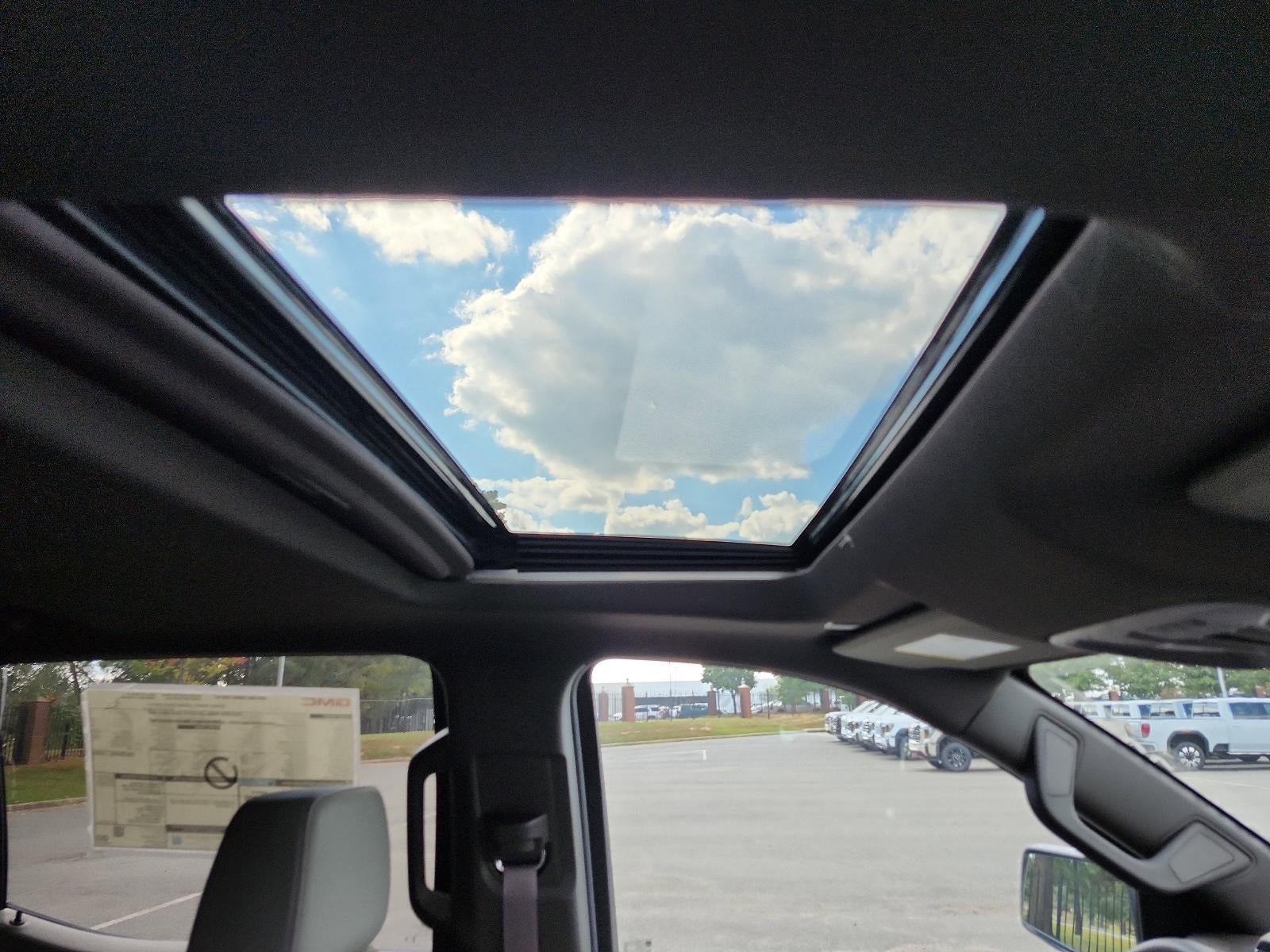 2026 GMC Sierra 1500 Crew Cab Short Box 4-Wheel Drive SLT