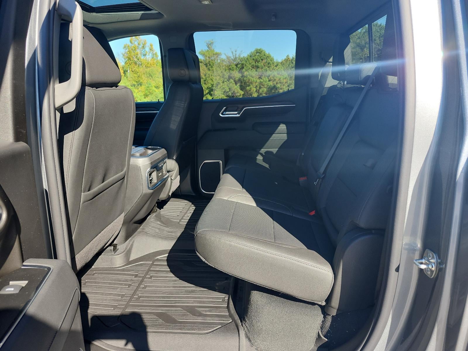2026 GMC Sierra 1500 Crew Cab Short Box 4-Wheel Drive SLT