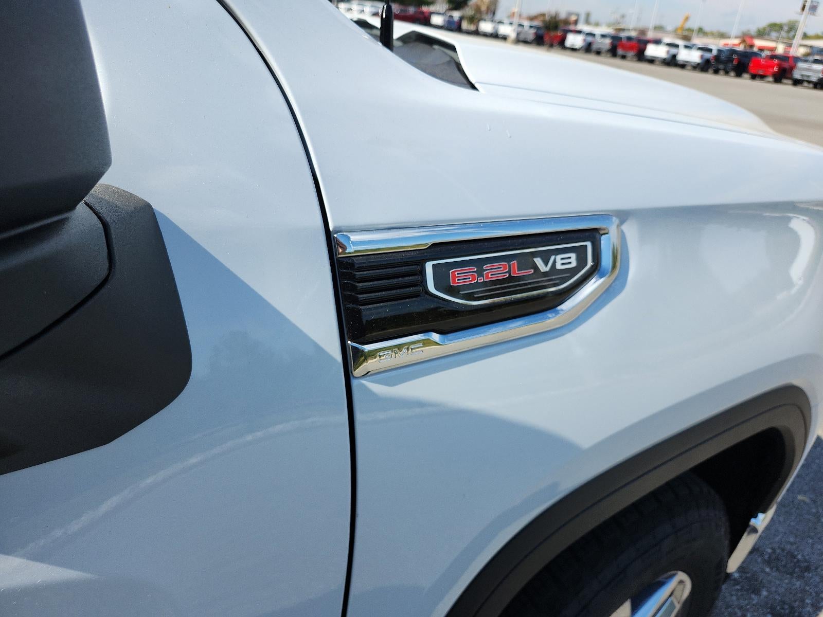 2026 GMC Sierra 1500 Crew Cab Short Box 4-Wheel Drive SLT