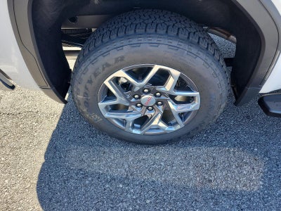 2026 GMC Sierra 1500 Crew Cab Short Box 4-Wheel Drive SLT