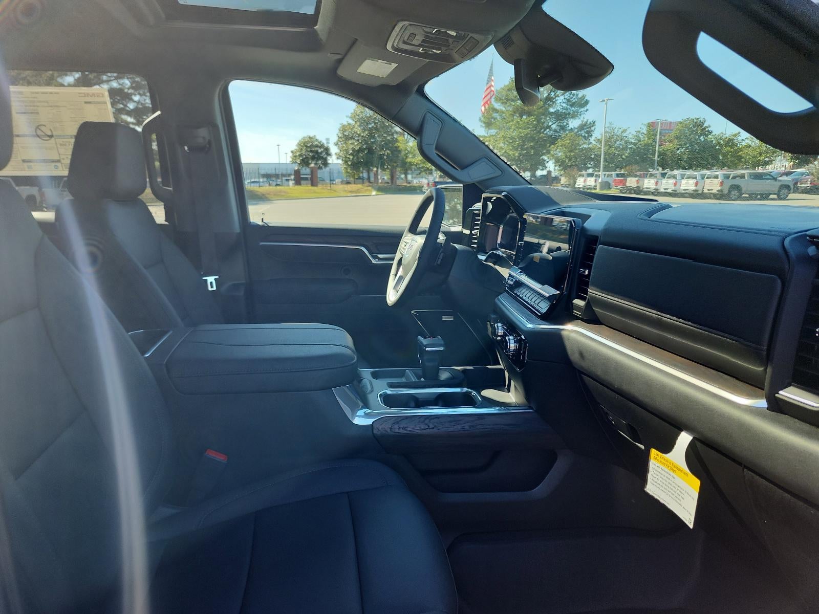 2026 GMC Sierra 1500 Crew Cab Short Box 4-Wheel Drive SLT