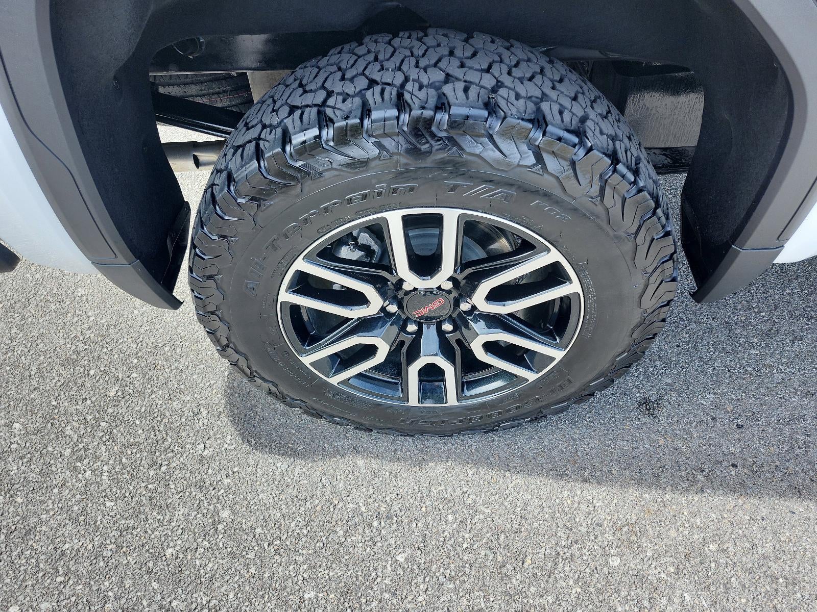 2024 GMC Sierra 1500 AT4