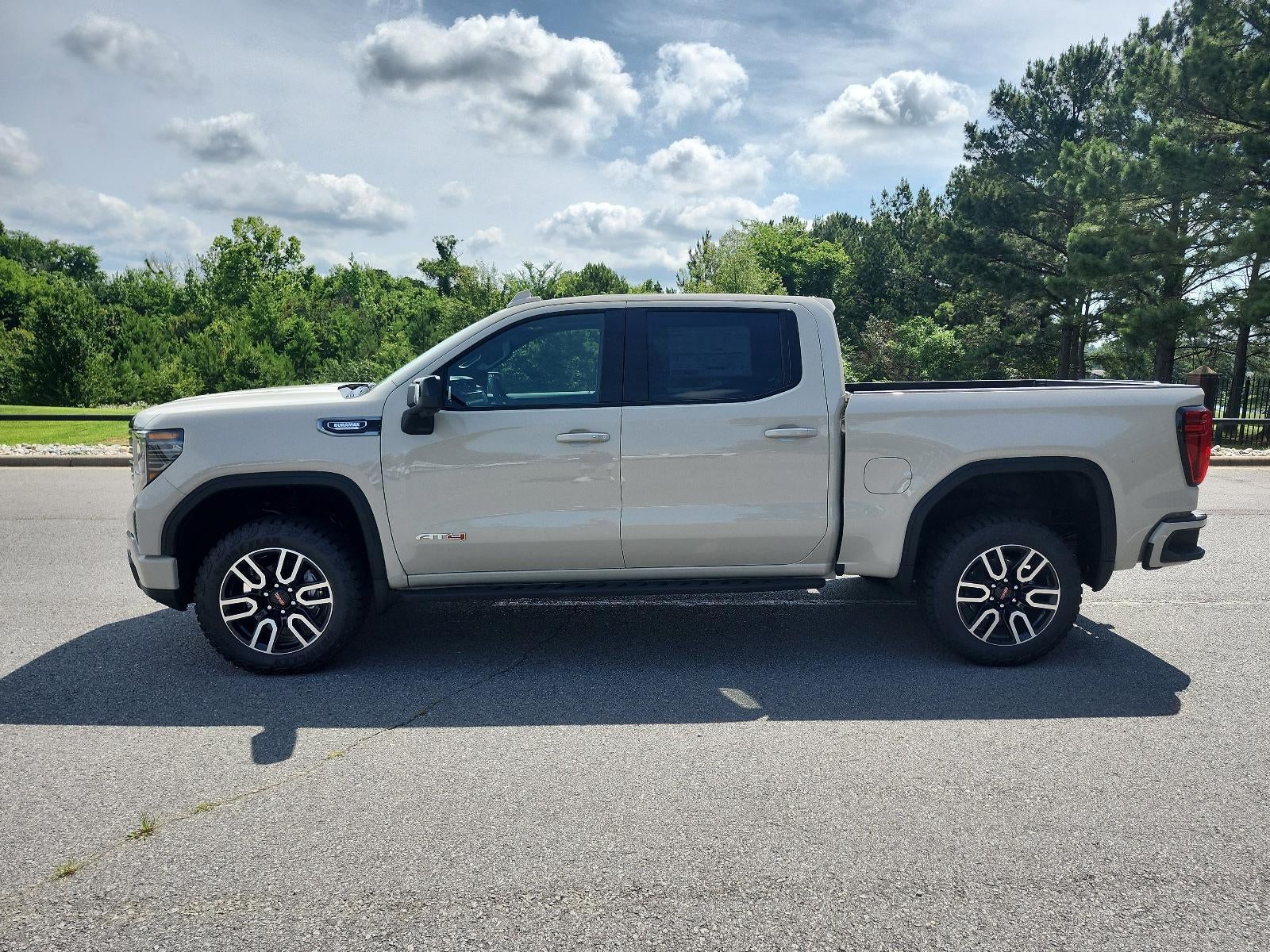 2026 GMC Sierra 1500 Crew Cab Short Box 4-Wheel Drive AT4