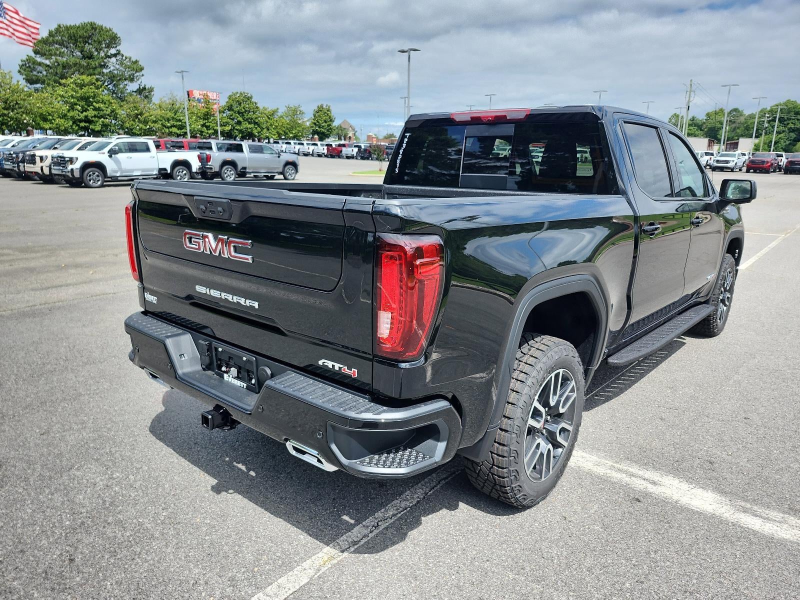 2026 GMC Sierra 1500 Crew Cab Short Box 4-Wheel Drive AT4