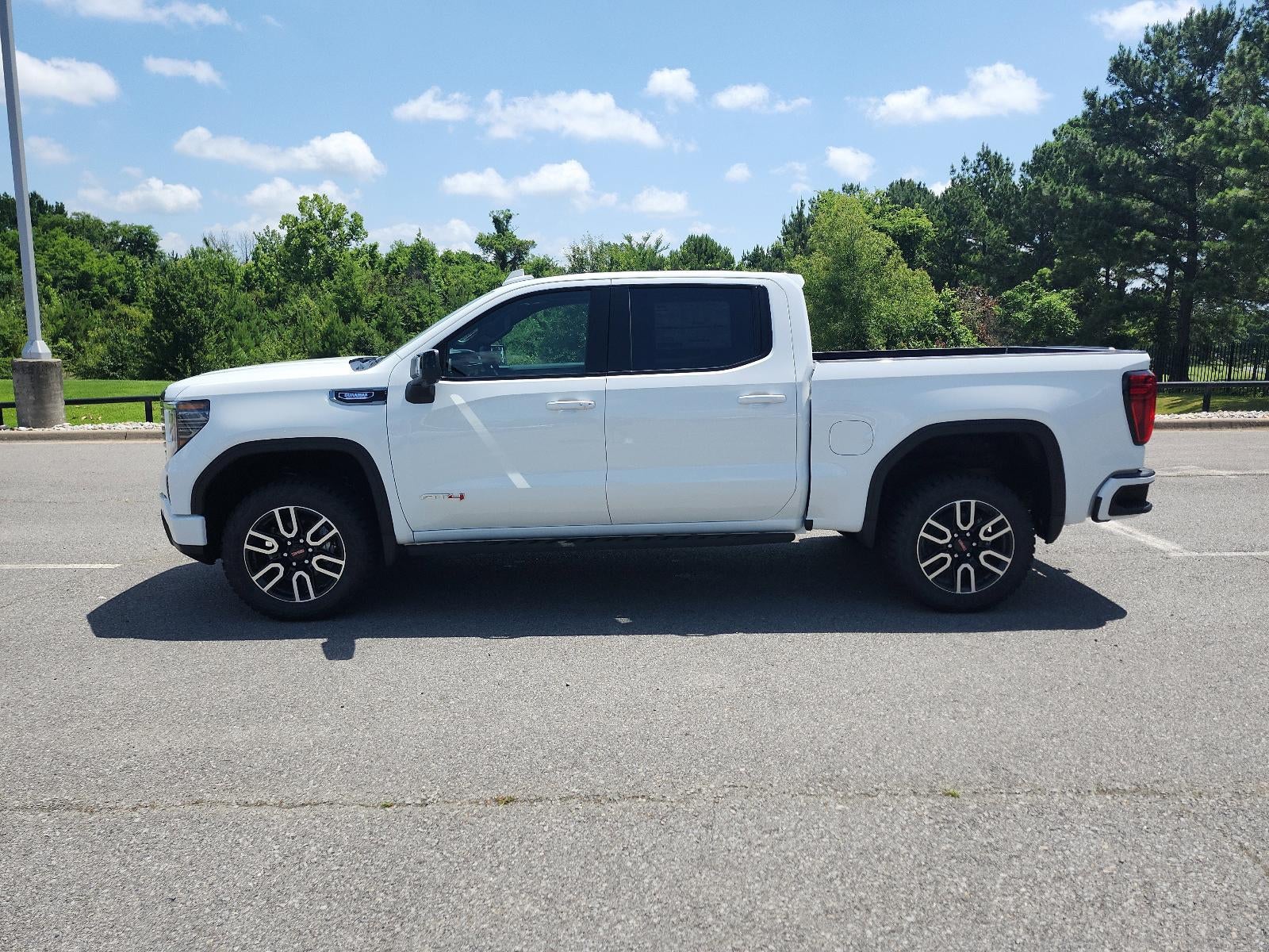 2026 GMC Sierra 1500 Crew Cab Short Box 4-Wheel Drive AT4
