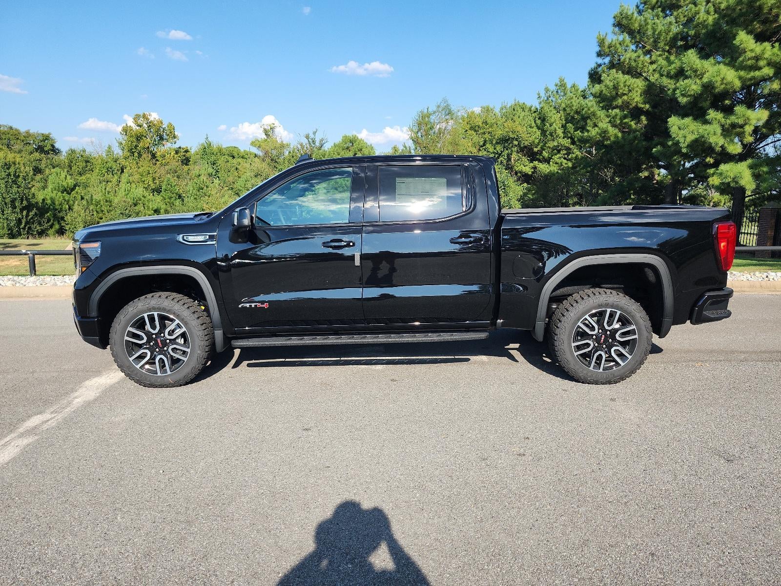 2026 GMC Sierra 1500 Crew Cab Short Box 4-Wheel Drive AT4