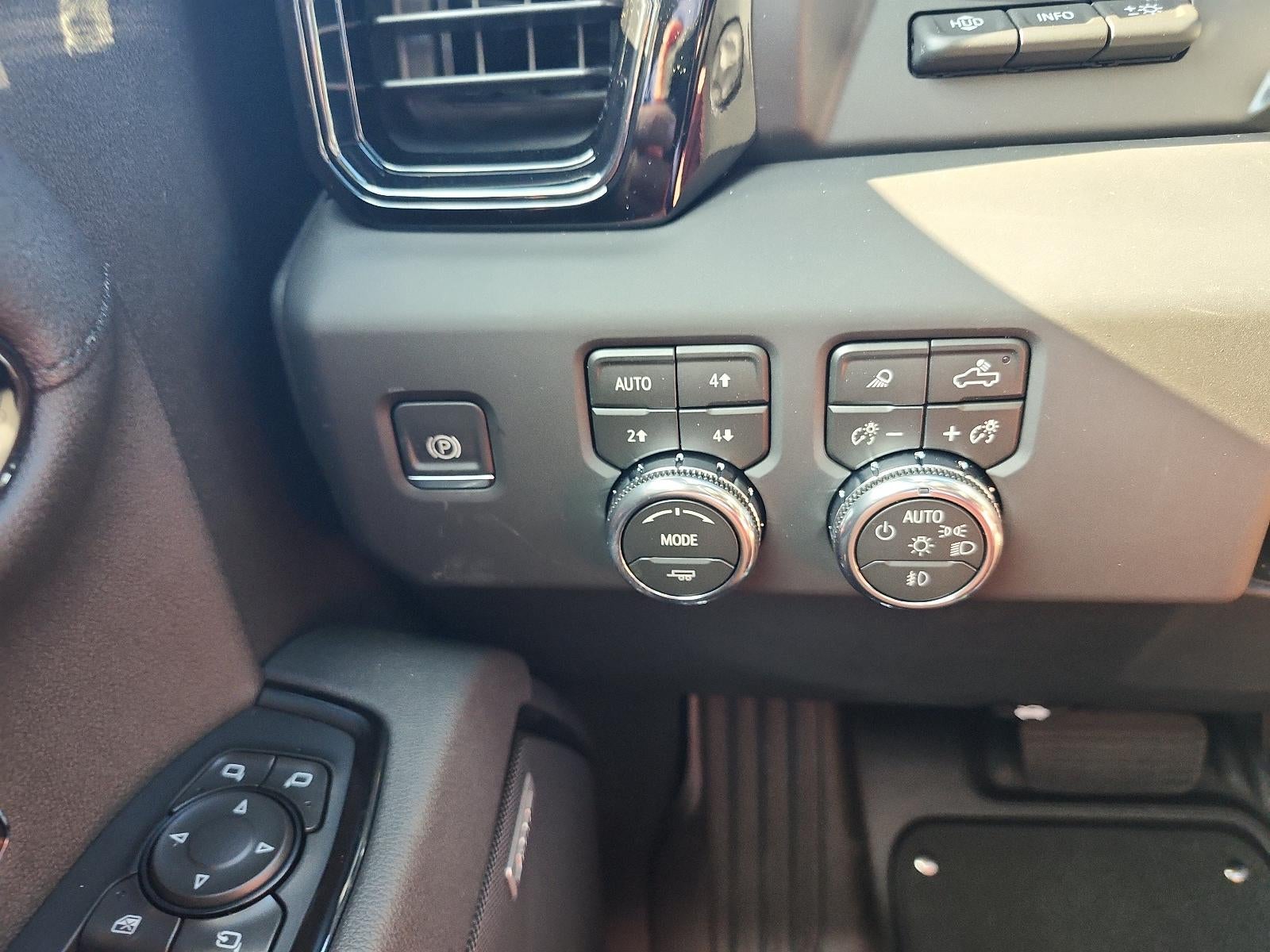 2026 GMC Sierra 1500 Crew Cab Short Box 4-Wheel Drive AT4