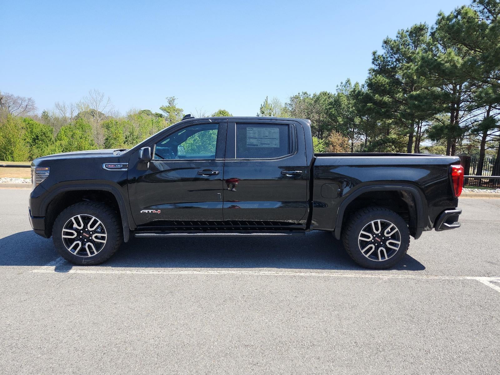 2026 GMC Sierra 1500 Crew Cab Short Box 4-Wheel Drive AT4