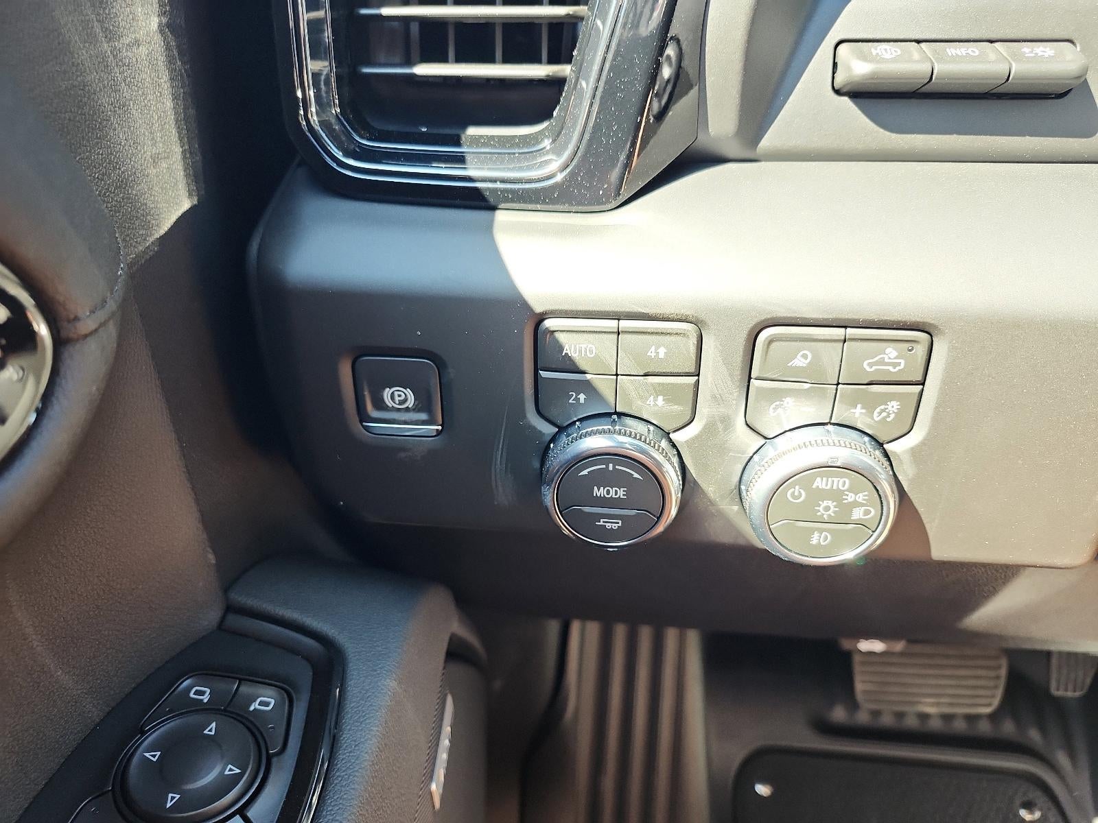 2026 GMC Sierra 1500 Crew Cab Short Box 4-Wheel Drive AT4