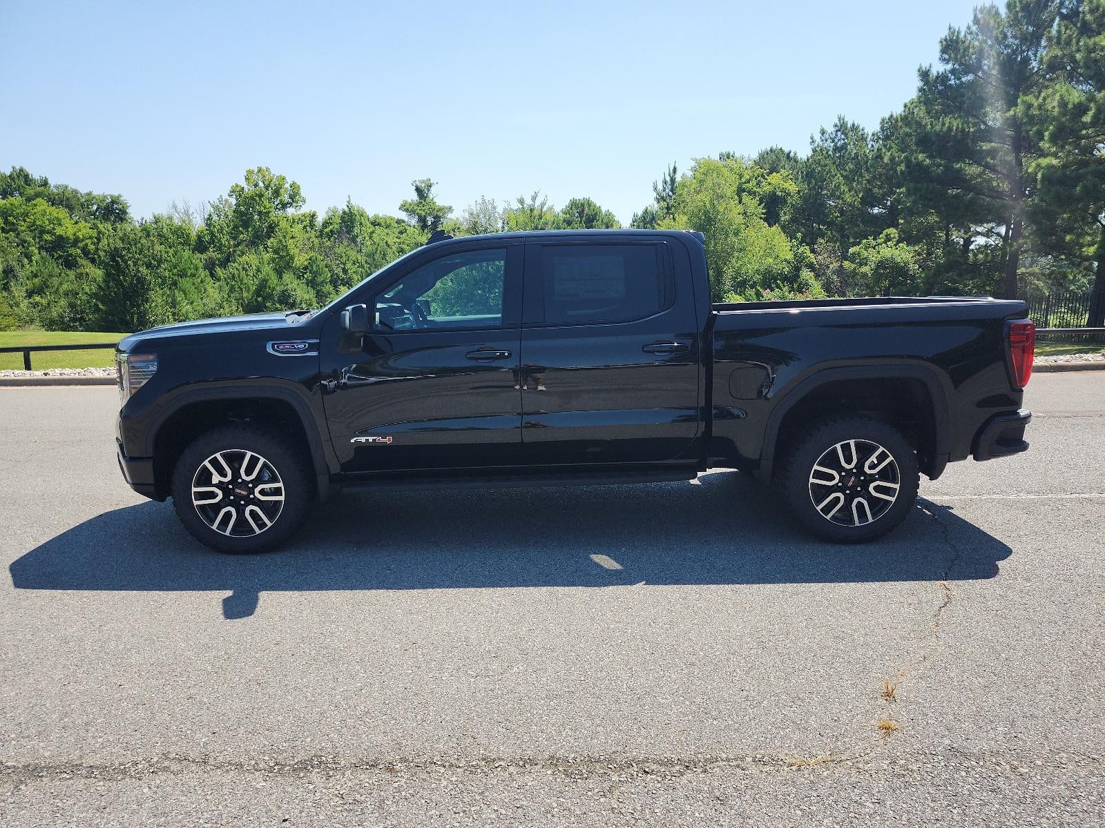 2026 GMC Sierra 1500 Crew Cab Short Box 4-Wheel Drive AT4