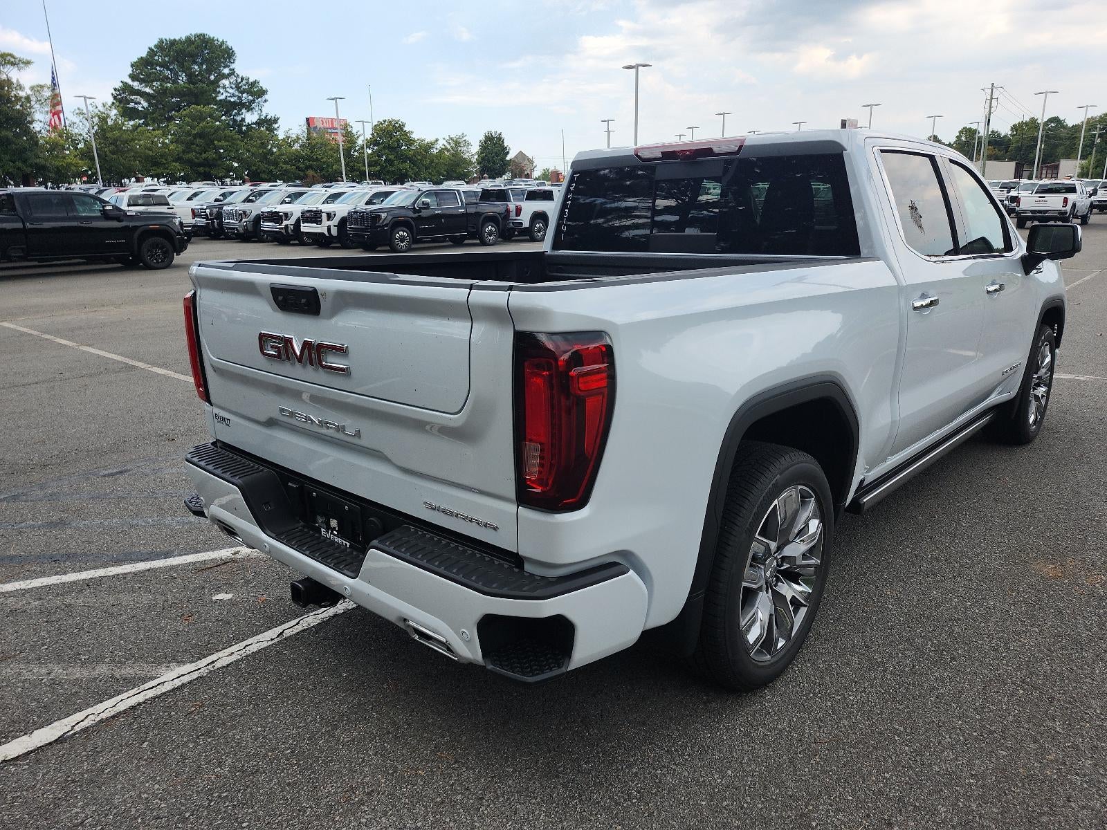 2026 GMC Sierra 1500 Crew Cab Short Box 4-Wheel Drive Denali