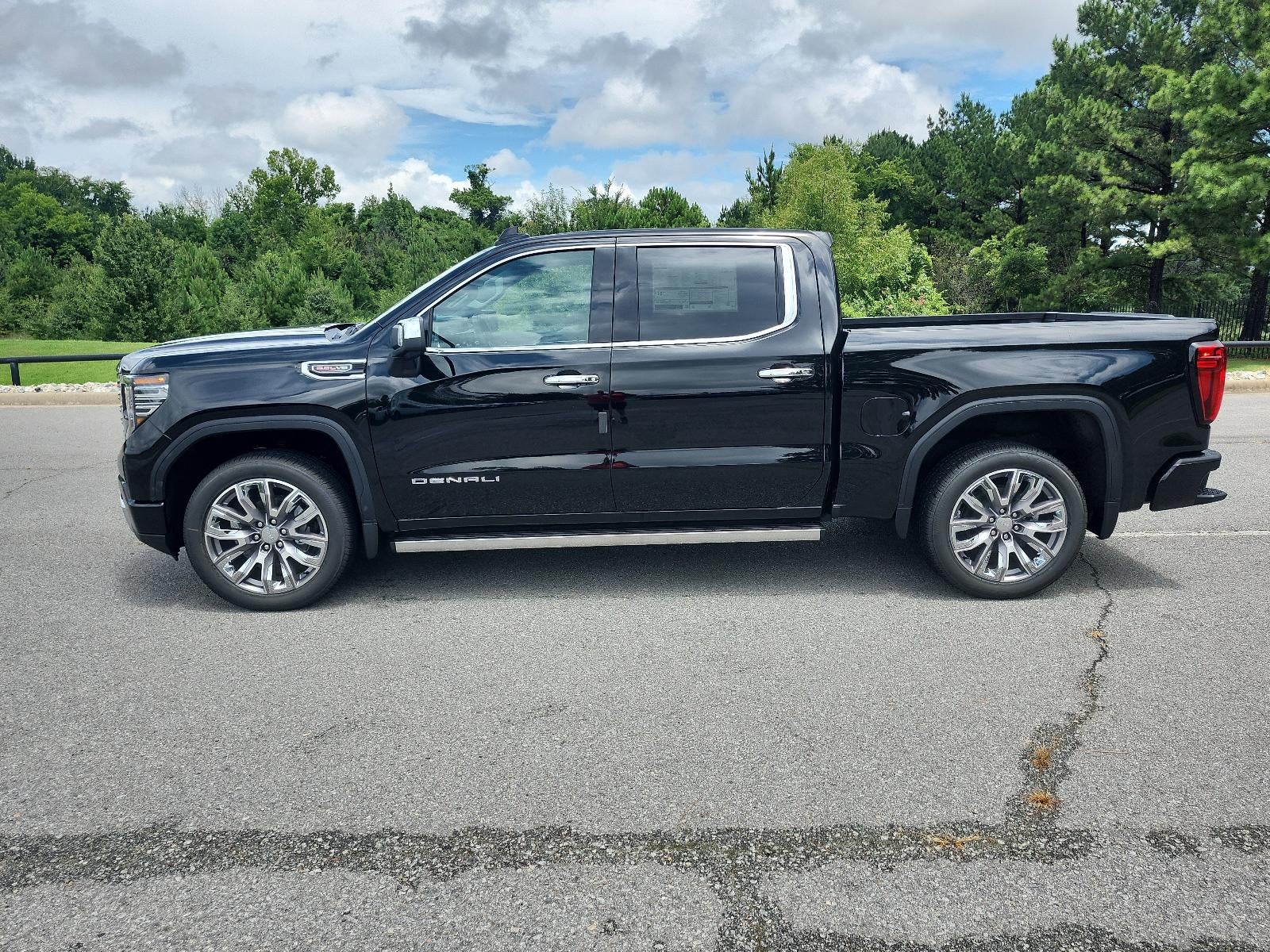 2026 GMC Sierra 1500 Crew Cab Short Box 4-Wheel Drive Denali