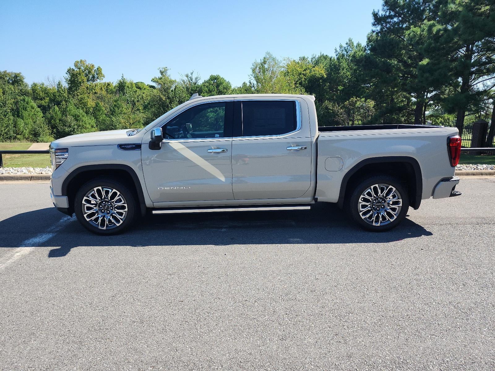 2026 GMC Sierra 1500 Crew Cab Short Box 4-Wheel Drive Denali Ultimate