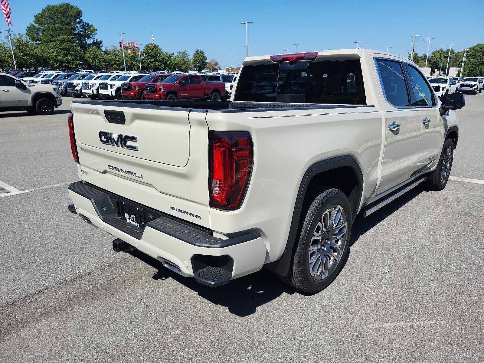 2026 GMC Sierra 1500 Crew Cab Short Box 4-Wheel Drive Denali Ultimate