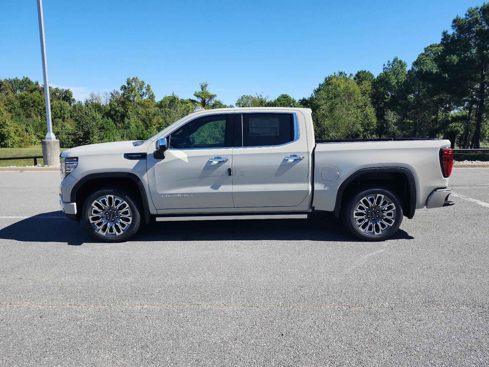 2026 GMC Sierra 1500 Crew Cab Short Box 4-Wheel Drive Denali Ultimate