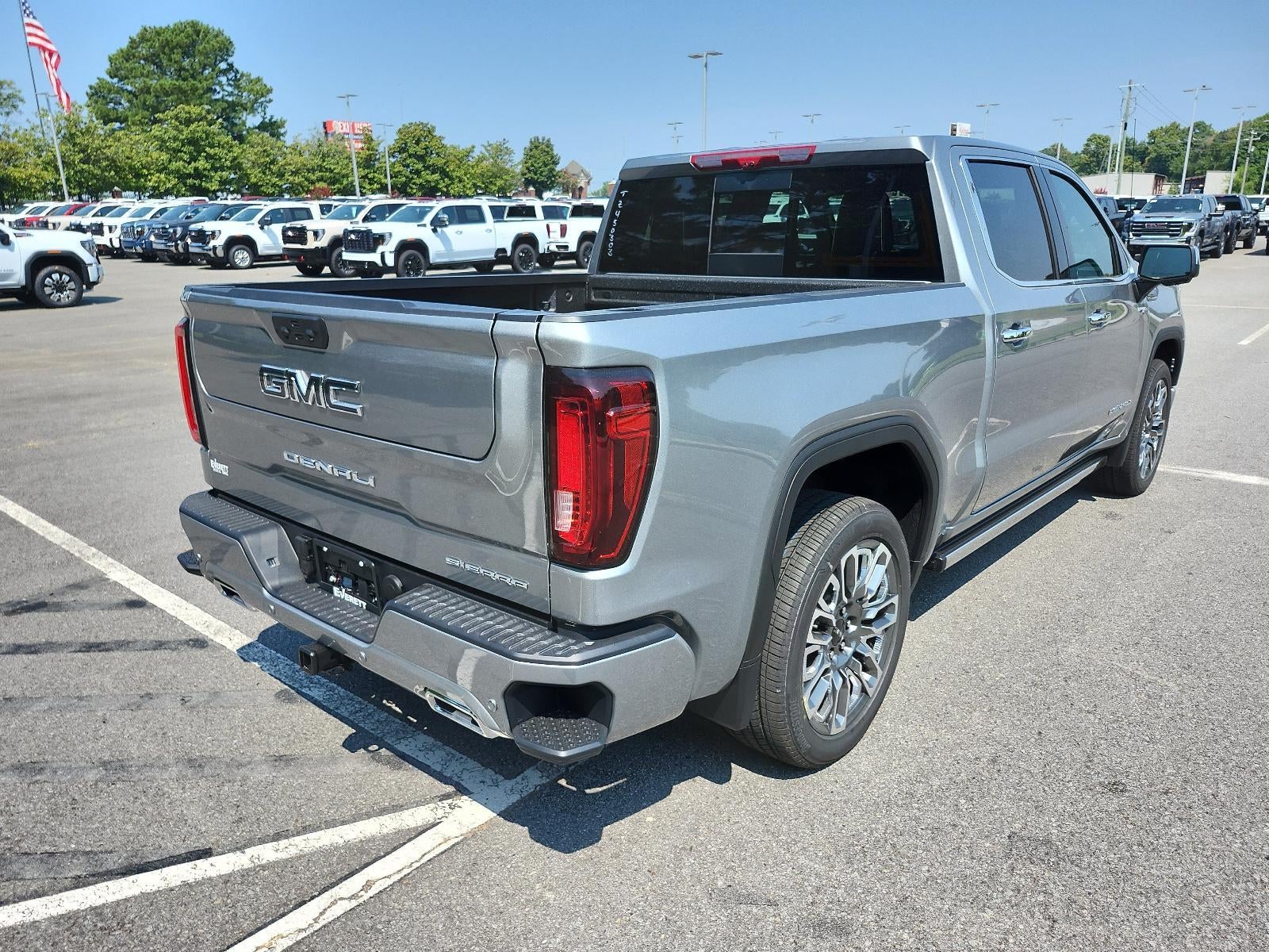 2026 GMC Sierra 1500 Crew Cab Short Box 4-Wheel Drive Denali Ultimate