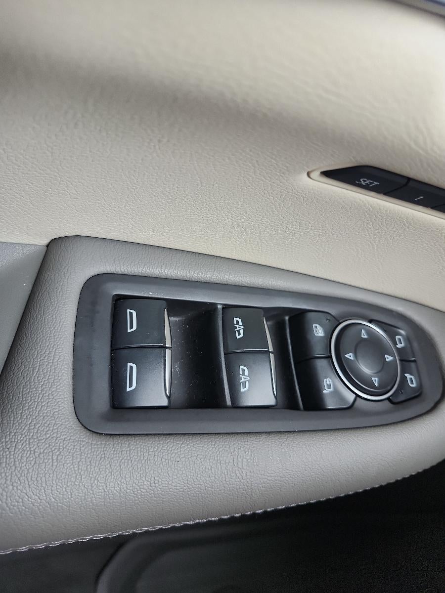 2024 Cadillac XT5 FWD Premium Luxury