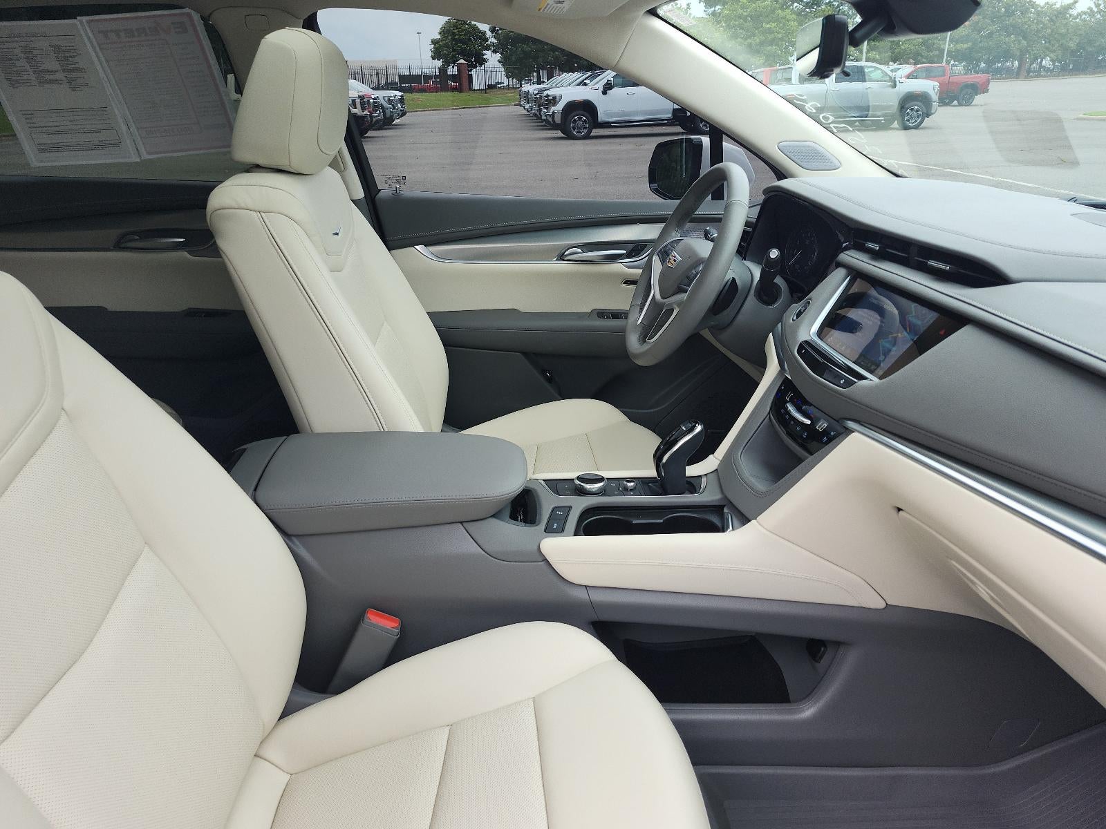 2024 Cadillac XT5 FWD Premium Luxury