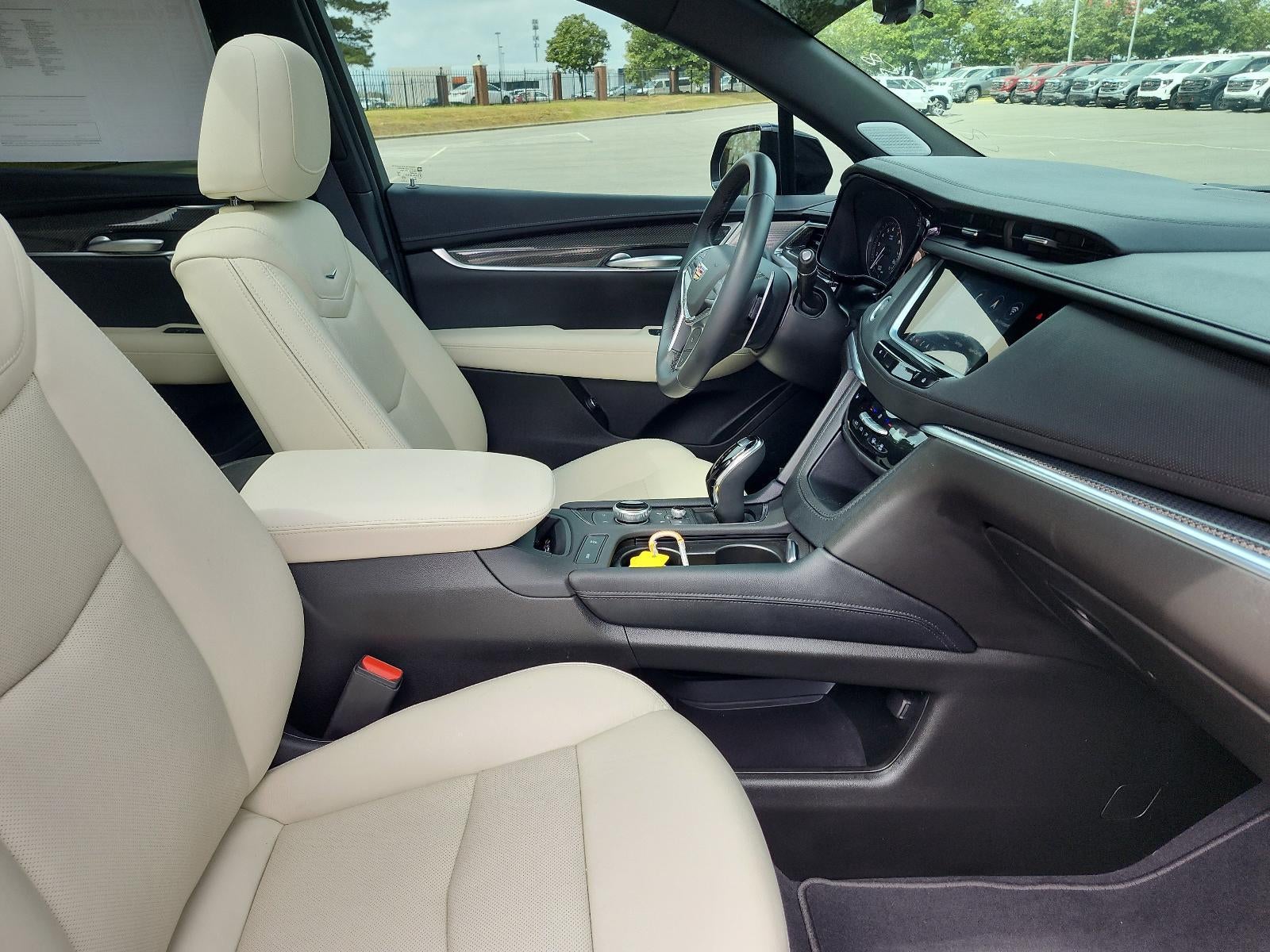 2025 Cadillac XT5 AWD Sport