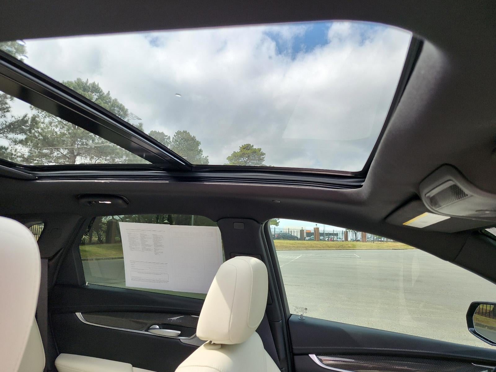 2025 Cadillac XT5 AWD Sport