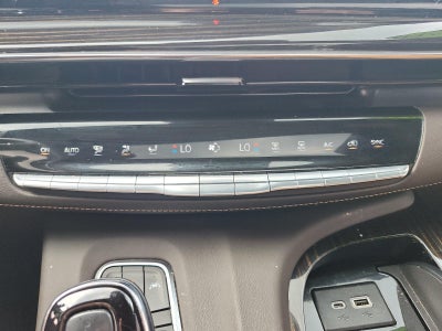 2023 Cadillac Escalade 4WD Premium Luxury